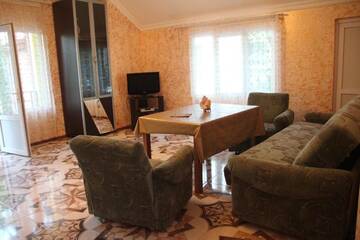 Фото номера Дом с 1 спальней Дома для отпуска Holiday home in Tkhilnari #1, #2, #3, #4 г. Тхилнари 4